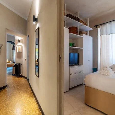 Torre Argentina - Charme Holidays *