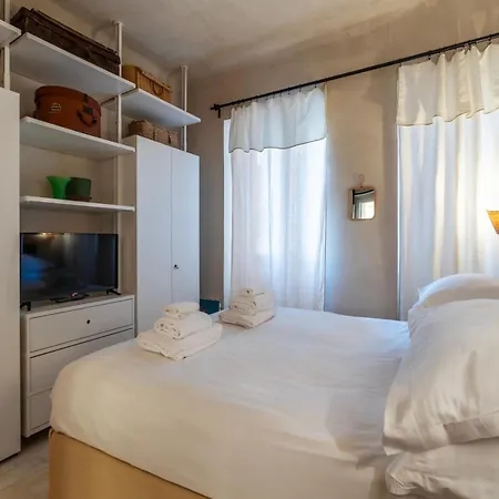 Appartamento Torre Argentina - Charme Holidays *